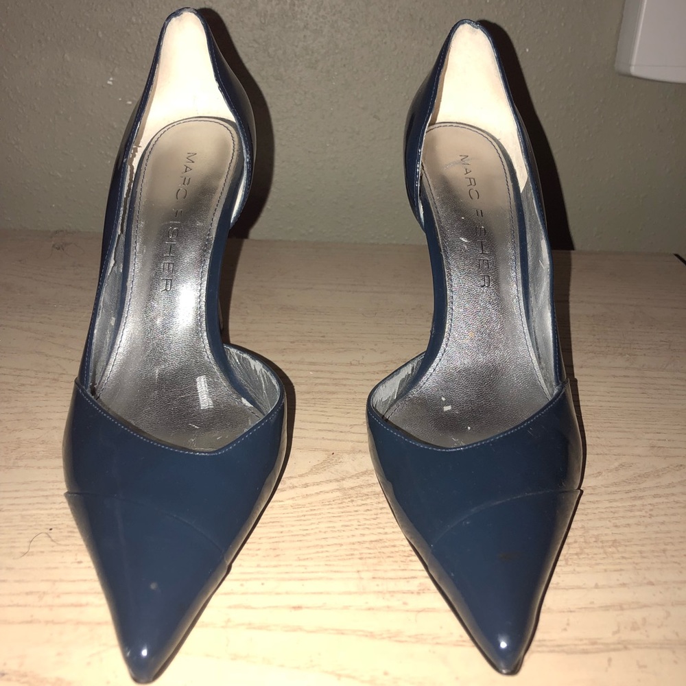 Marc Fisher blue pointed pump